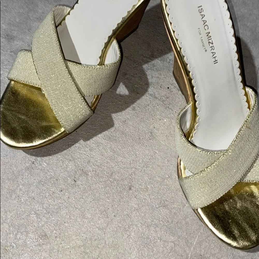 NWOT Isaac Mizhari for Target Gold Cork Wedges ToeStrap sz 7